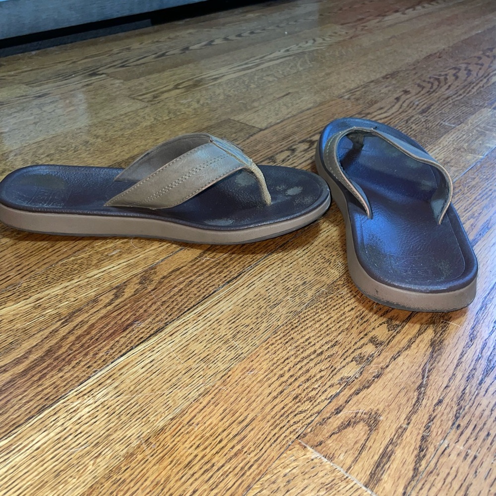 Reef Men's Tan Flip Flops